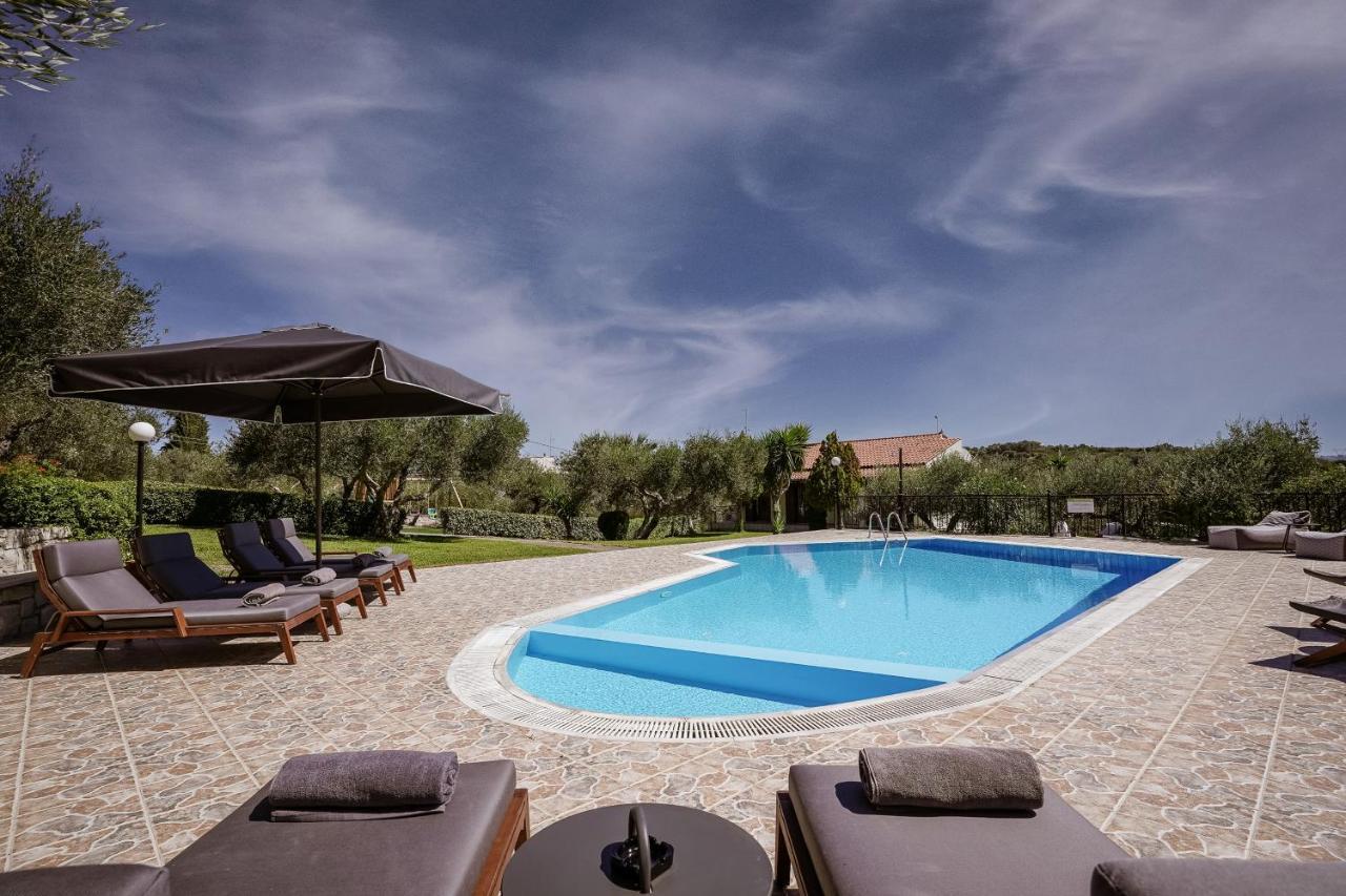 Lefkothea Villas With Large Pool, Bbq & Playground Adelianos Kampos Extérieur photo