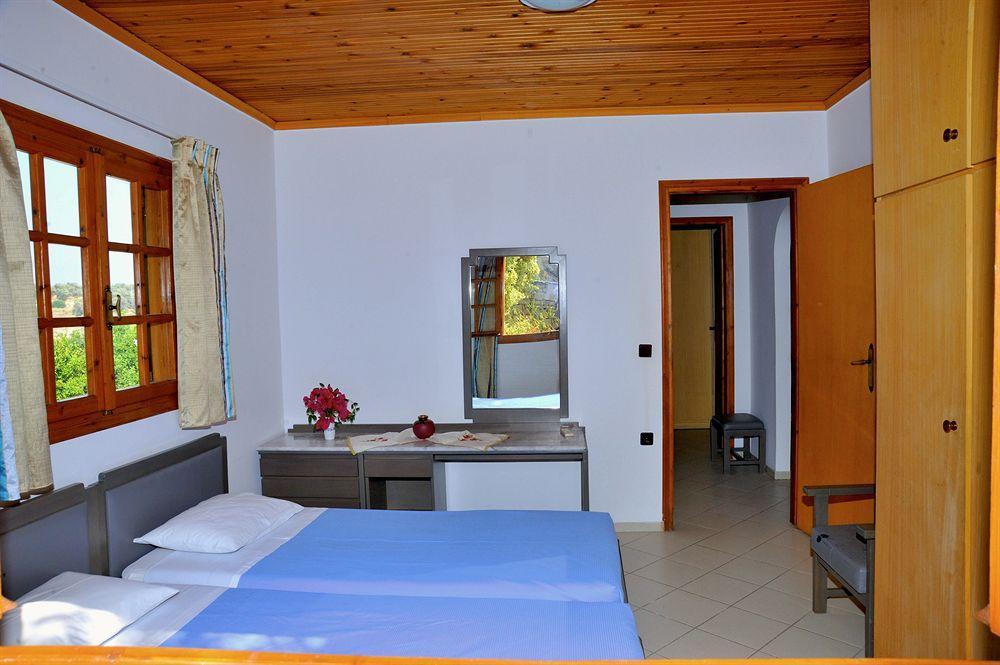 Lefkothea Villas With Large Pool, Bbq & Playground Adelianos Kampos Extérieur photo