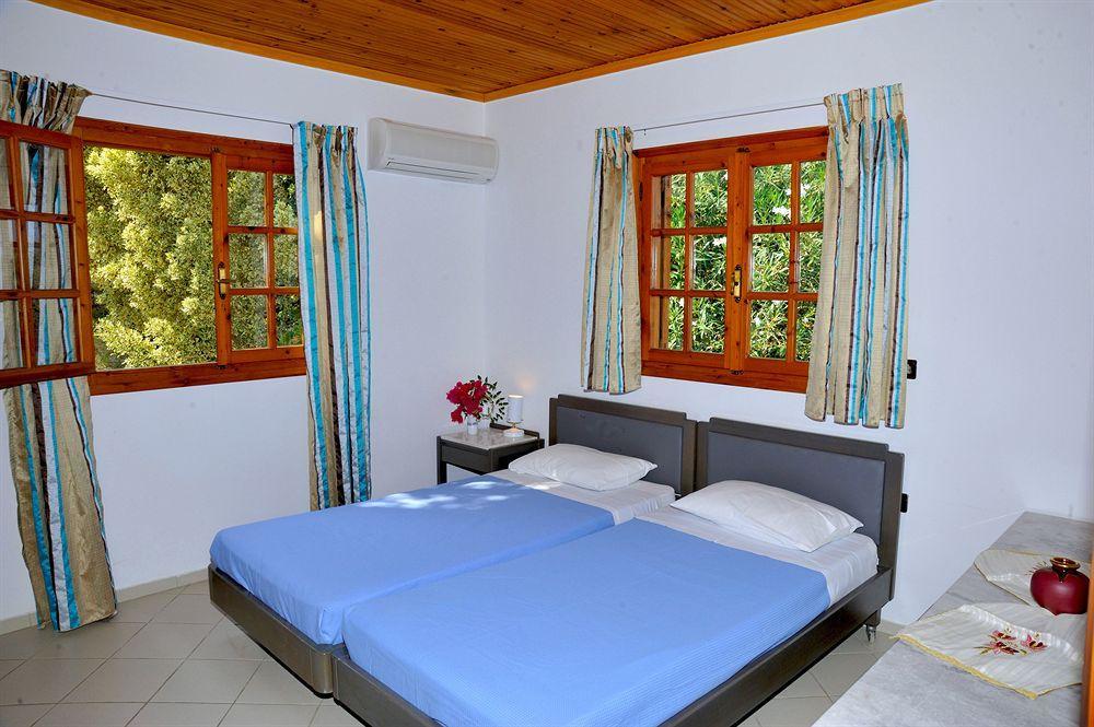 Lefkothea Villas With Large Pool, Bbq & Playground Adelianos Kampos Extérieur photo