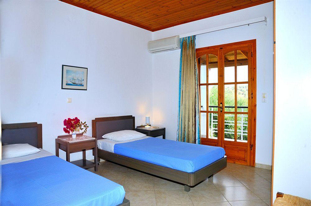 Lefkothea Villas With Large Pool, Bbq & Playground Adelianos Kampos Extérieur photo