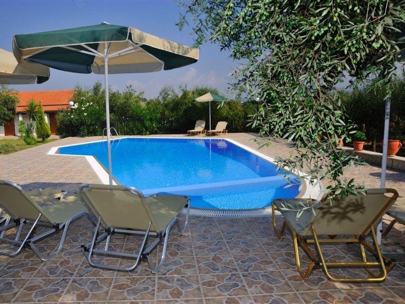 Lefkothea Villas With Large Pool, Bbq & Playground Adelianos Kampos Extérieur photo