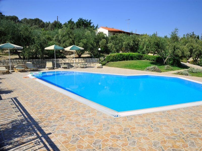 Lefkothea Villas With Large Pool, Bbq & Playground Adelianos Kampos Extérieur photo